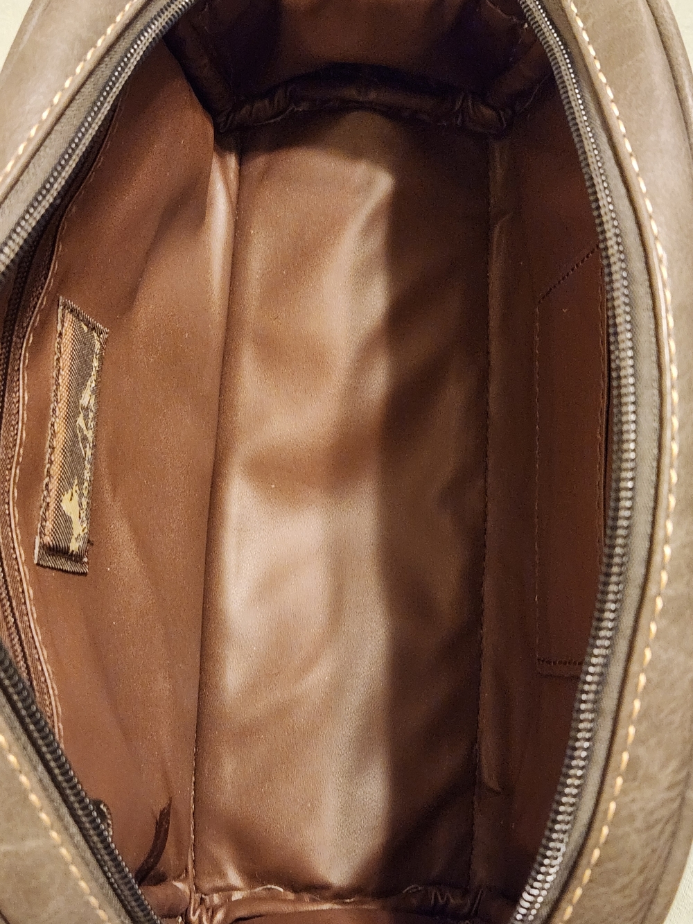 Embroidered Floral Western Tote in Brown and Cream - Picture 8 of 12